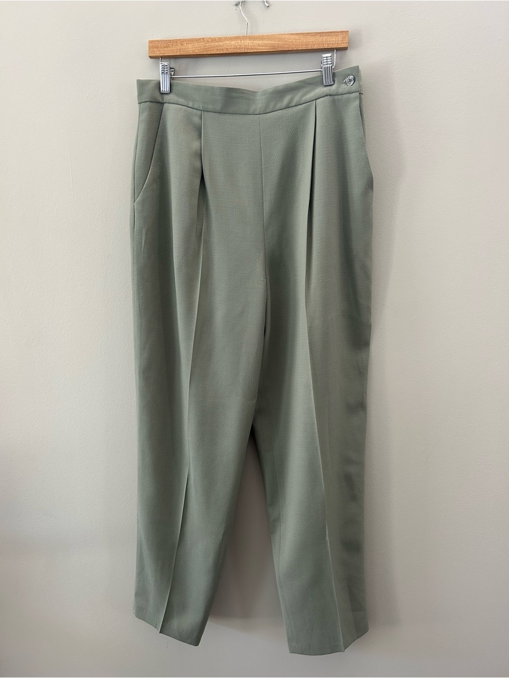 Holt Renfrew Vintage 80’s/90’s Pure New Wool Sage Green Ultra High Rise Trouser - Picture 3 of 10